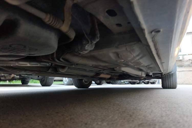 Used Buick Excelle 2011 1.6 LX-MT Chassis Rear Right