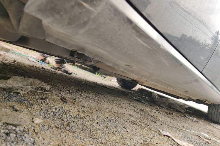 Used Buick Excelle 2011 1.6 LX-MT Chassis Rear Right