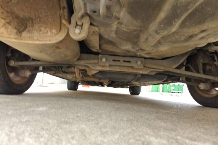 Used Buick Excelle 2011 1.6LX-AT Chassis Rear