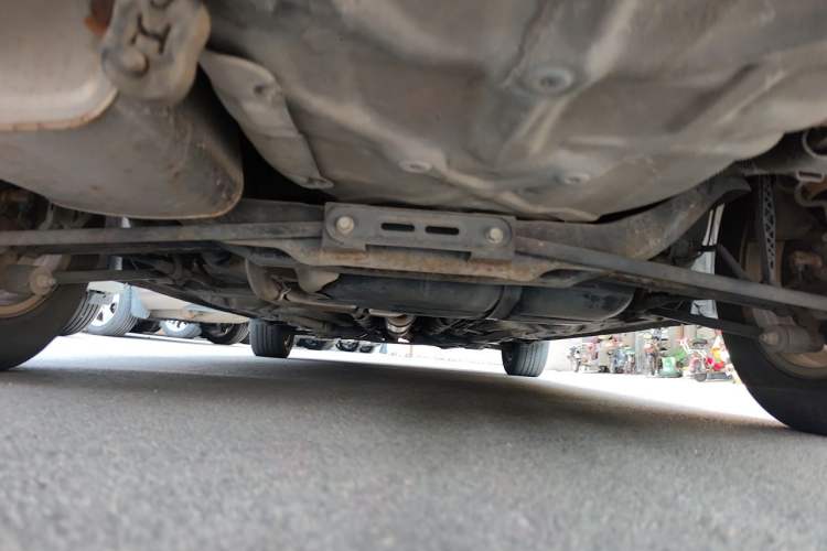 Used Buick Excelle 2011 1.6 LX-MT Chassis Rear