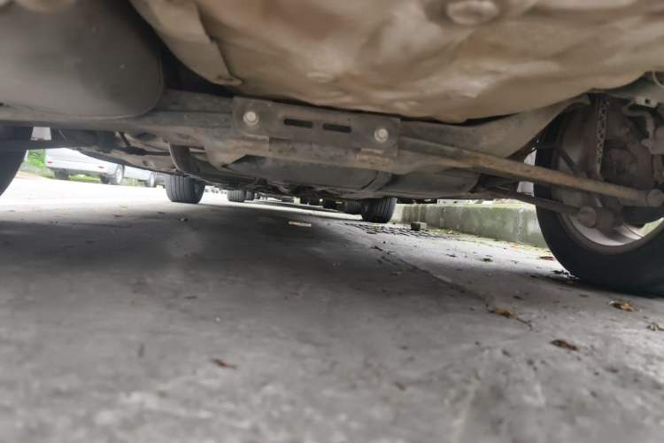 Used Buick Excelle 2011 1.6 LE-MT Chassis Rear