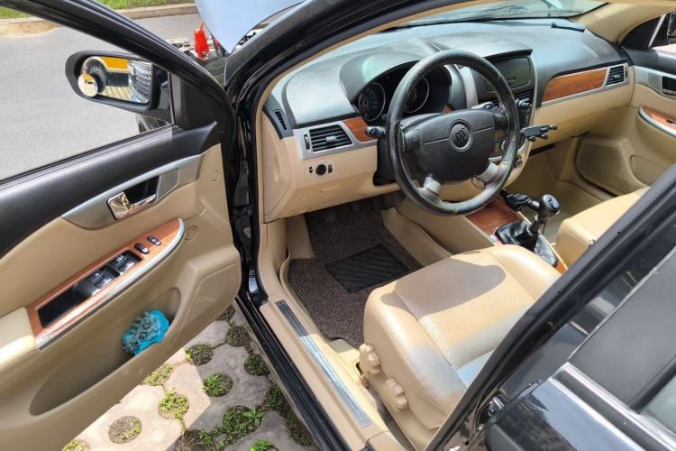 Used Buick Excelle 2011 1.6 LE-MT Driver Seat