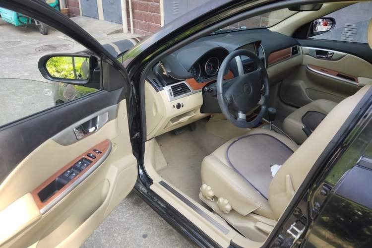 Used Buick Excelle 2011 1.6 LE-AT Driver Seat