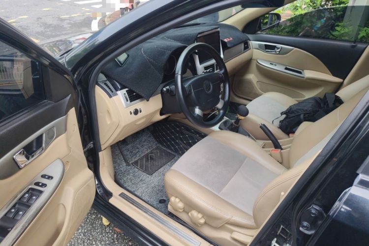 Used Buick Excelle 2011 1.6 LX-MT Driver Seat