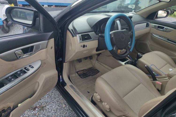 Used Buick Excelle 2011 1.6 LX-MT Driver Seat