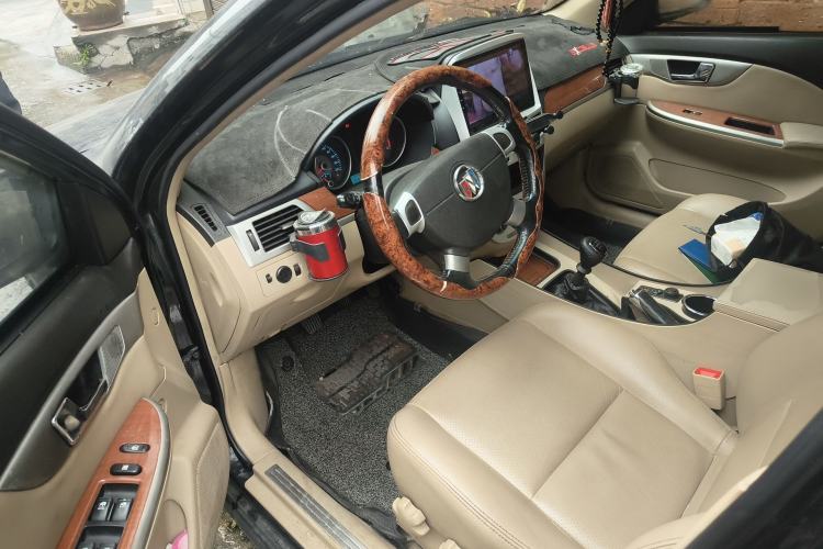 Used Buick Excelle 2011 1.6 LE-MT Driver Seat
