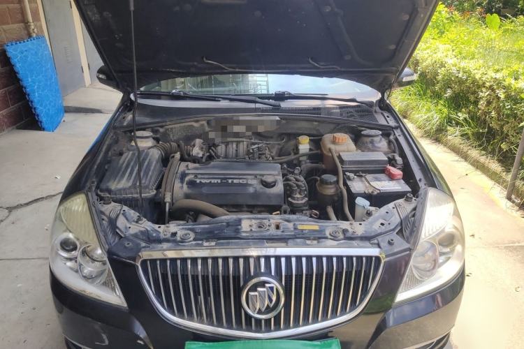 Used Buick Excelle 2011 1.6 LE-AT Engine Bay