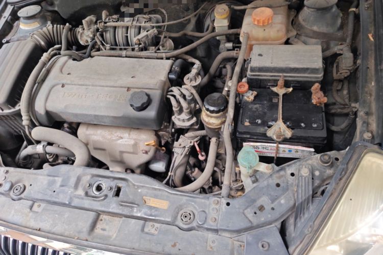 Used Buick Excelle 2011 1.6LX-AT Engine Bay Left