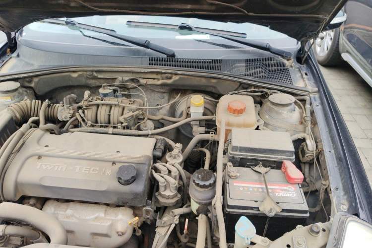 Used Buick Excelle 2011 1.6LX-AT Engine Bay Left