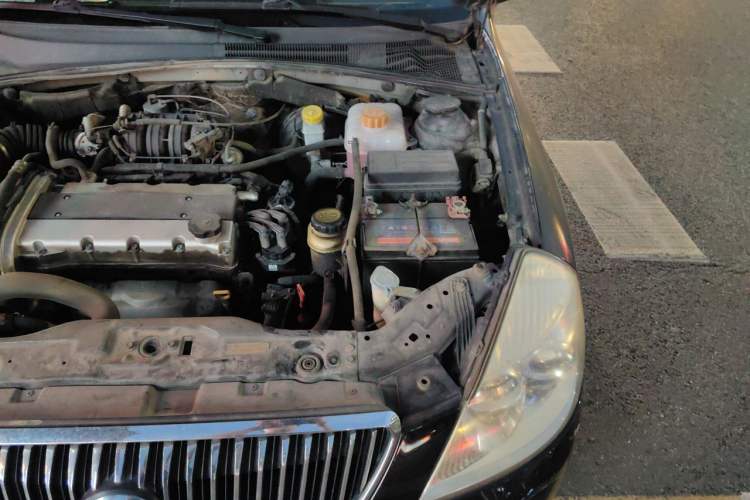Used Buick Excelle 2011 1.6LX-AT Engine Bay Left