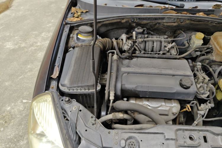 Used Buick Excelle 2011 1.6LX-AT Engine Bay Right