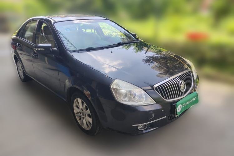 Used Buick Excelle 2011 1.6 LE-AT Front Right 45 Deg