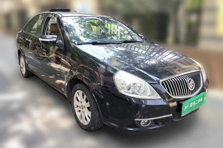 Used Buick Excelle 2011 1.6 LE-MT Front Right 45 Deg