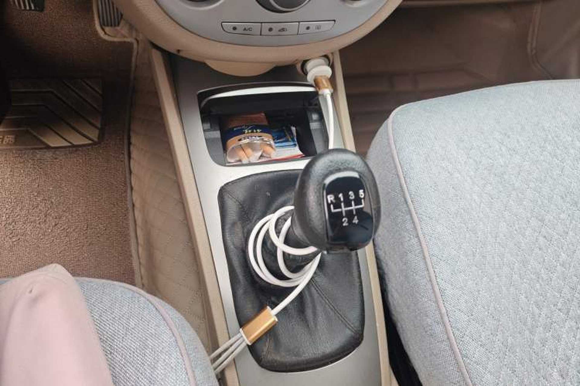 Used Buick Excelle 2011 1.6 LX-MT Gear Lever