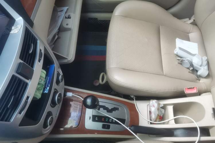 Used Buick Excelle 2011 1.6 LE-AT Gear Lever