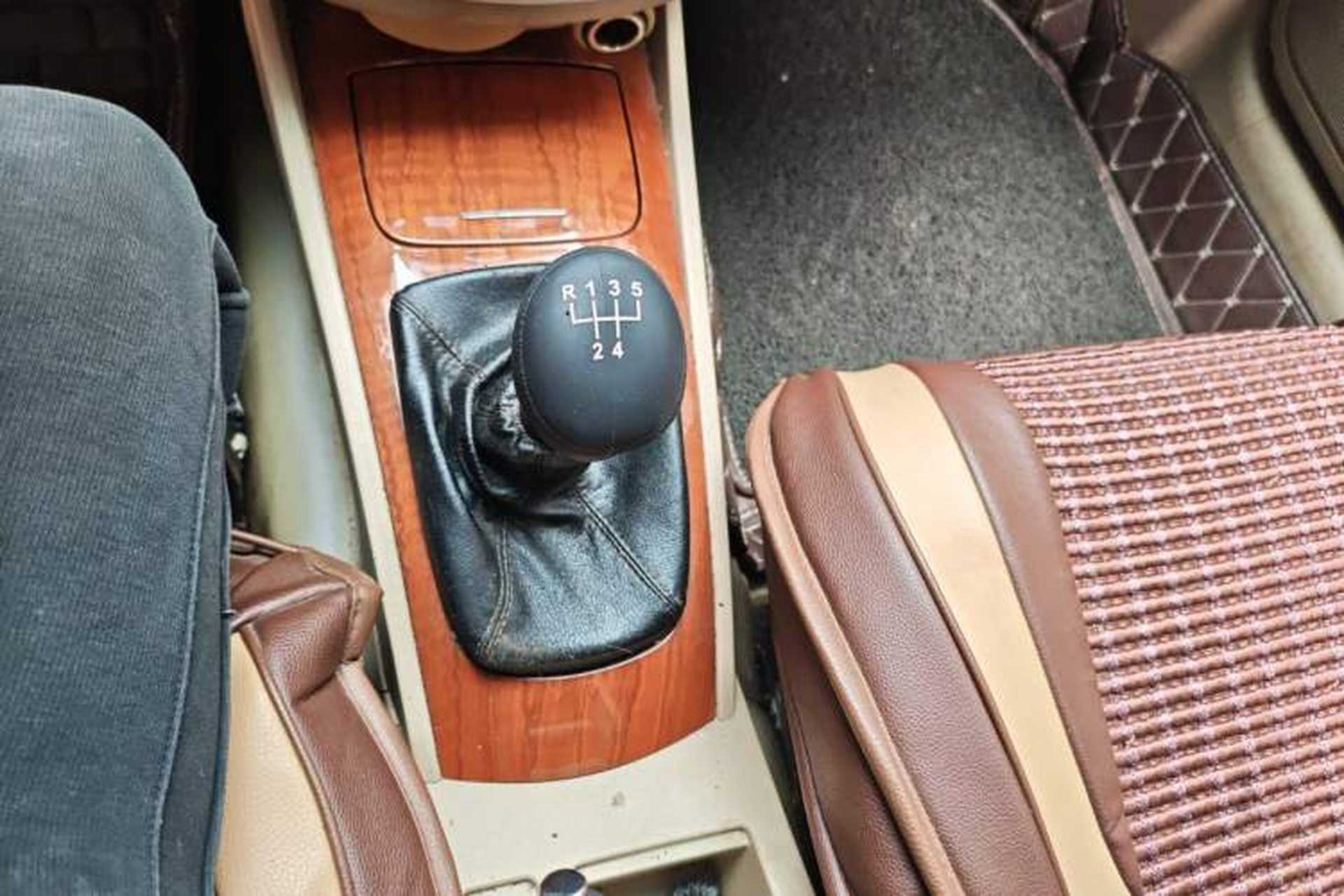 Used Buick Excelle 2011 1.6 LE-MT Gear Lever