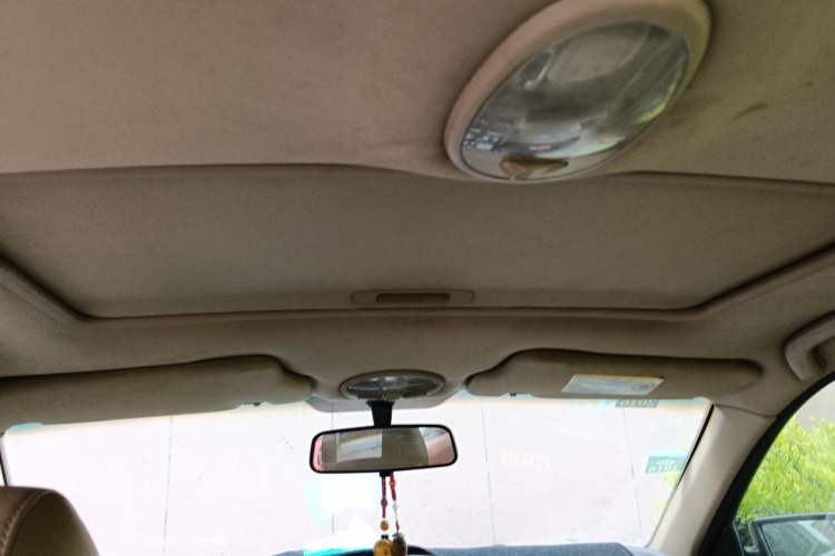 Used Buick Excelle 2011 1.6 LX-MT Headliner