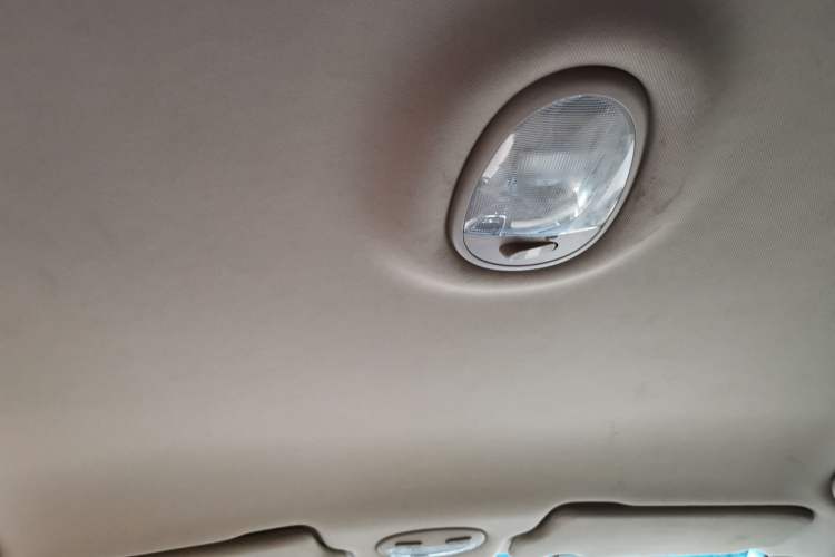 Used Buick Excelle 2011 1.6LX-AT Headliner