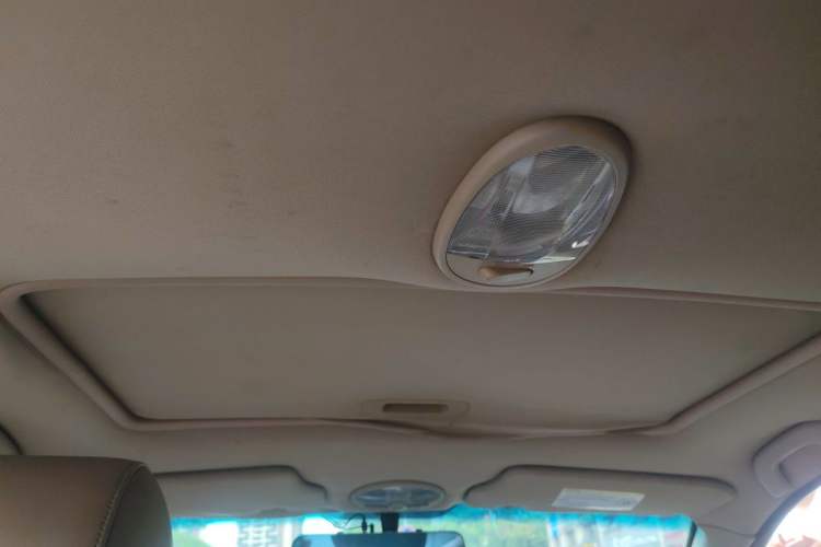 Used Buick Excelle 2011 1.6 LX-MT Headliner