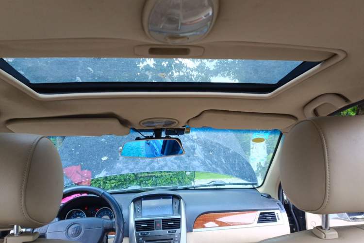 Used Buick Excelle 2011 1.6LX-AT Headliner