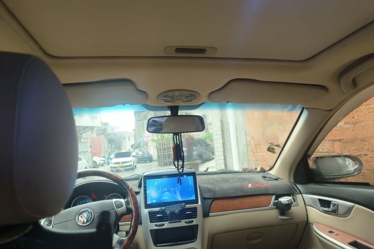 Used Buick Excelle 2011 1.6 LE-MT Headliner