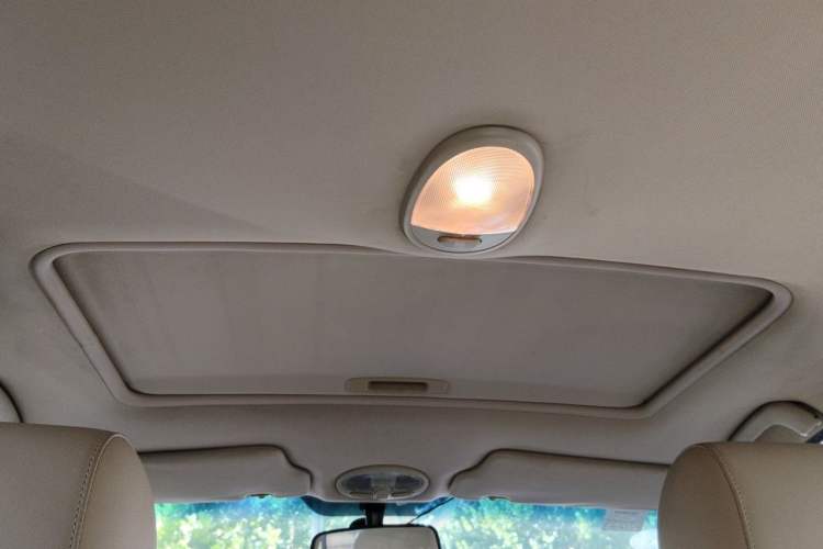 Used Buick Excelle 2011 1.6 LE-MT Headliner
