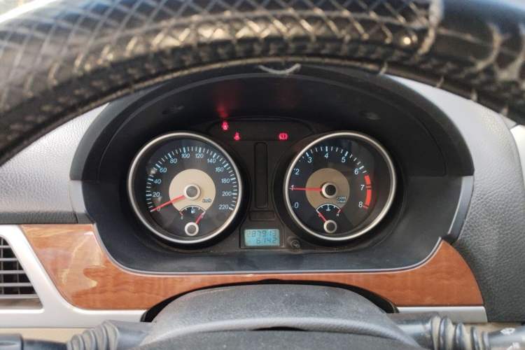 Used Buick Excelle 2011 1.6 LE-MT Instrument Cluster