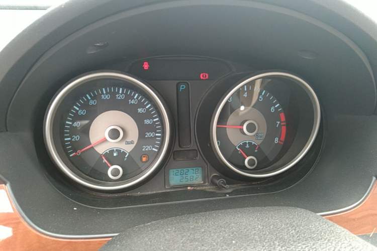 Used Buick Excelle 2011 1.6 LE-AT Instrument Cluster