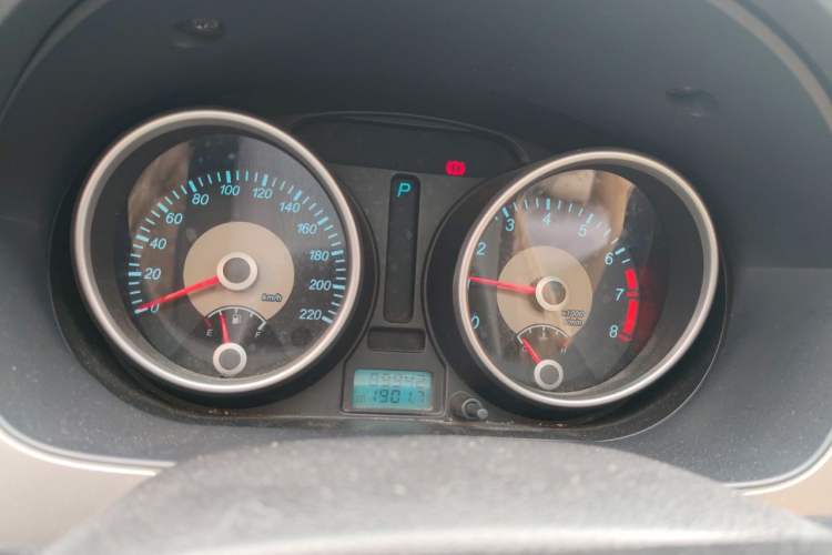 Used Buick Excelle 2011 1.6LX-AT Instrument Cluster