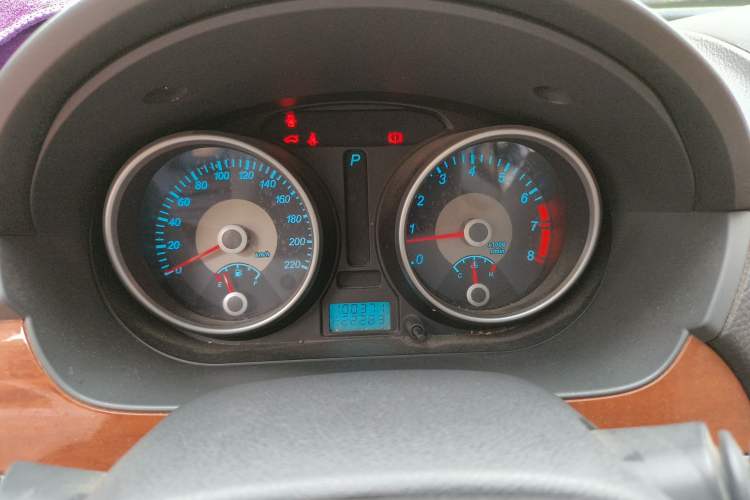 Used Buick Excelle 2011 1.6 LE-AT Instrument Cluster