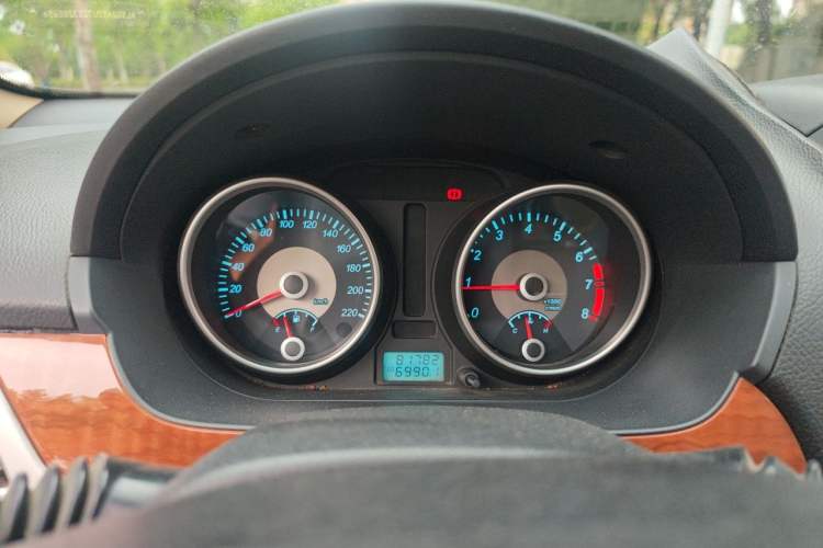 Used Buick Excelle 2011 1.6 LE-MT Instrument Cluster