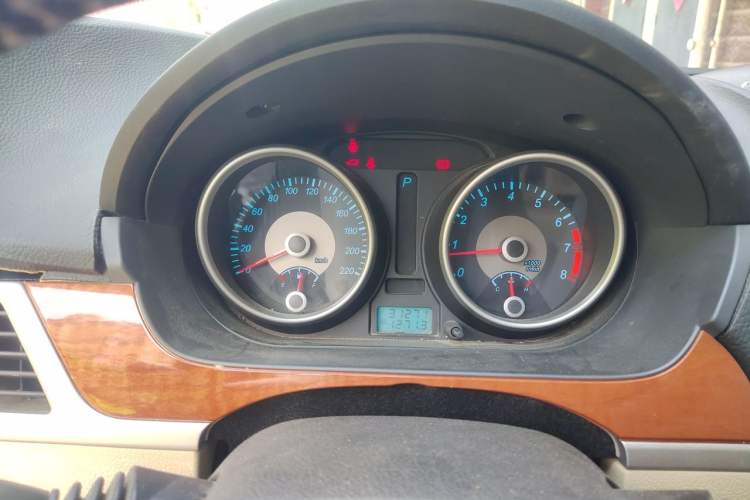 Used Buick Excelle 2011 1.6 LE-AT Instrument Cluster