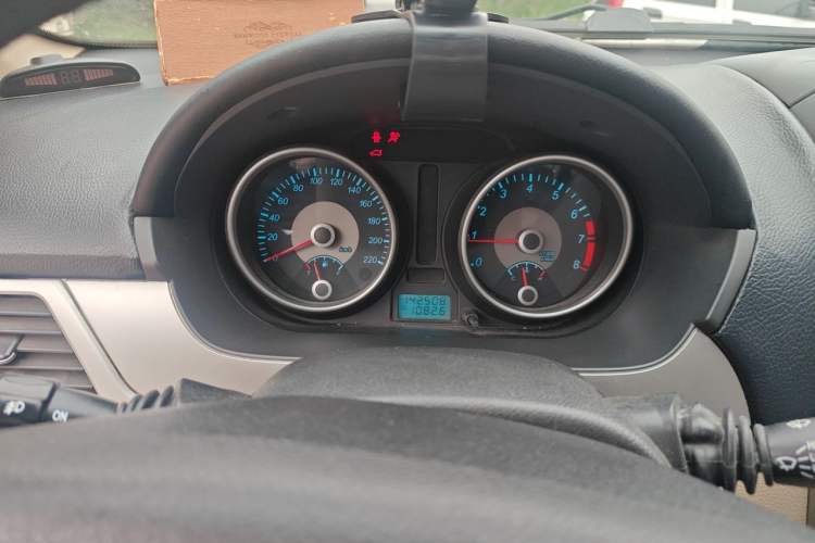 Used Buick Excelle 2011 1.6 LX-MT Instrument Cluster