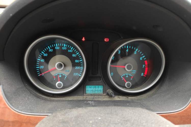 Used Buick Excelle 2011 1.6 LE-MT Instrument Cluster