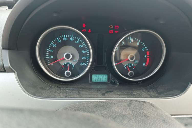 Used Buick Excelle 2011 1.6 LX-MT Instrument Cluster