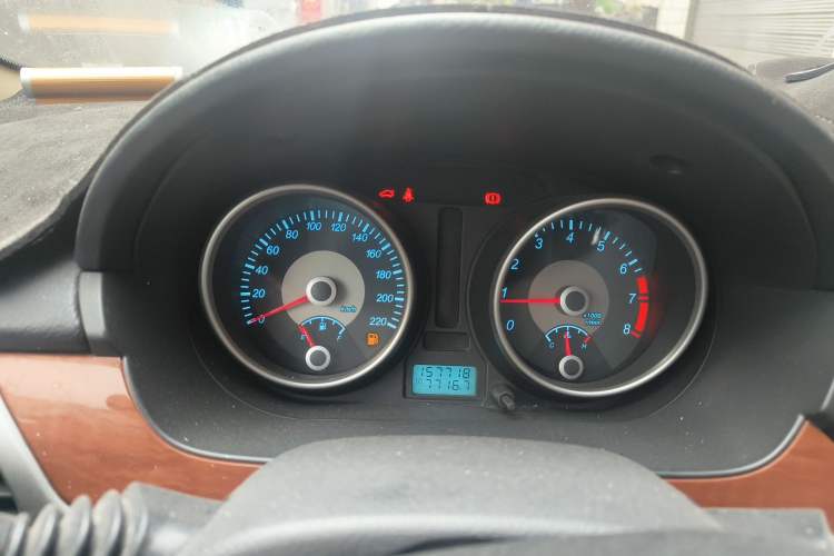 Used Buick Excelle 2011 1.6 LE-MT Instrument Cluster