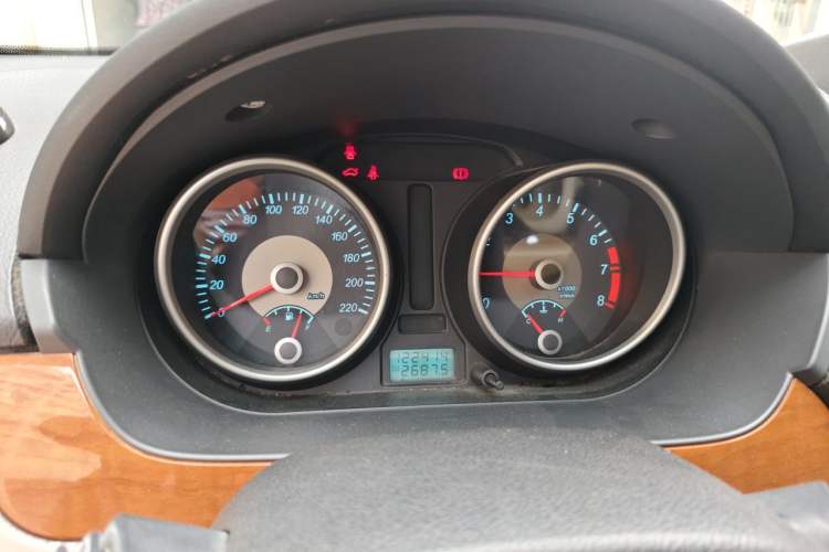 Used Buick Excelle 2011 1.6LX-AT Instrument Cluster