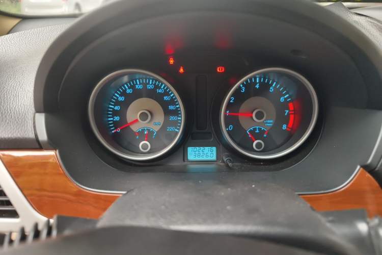 Used Buick Excelle 2011 1.6 LE-MT Instrument Cluster