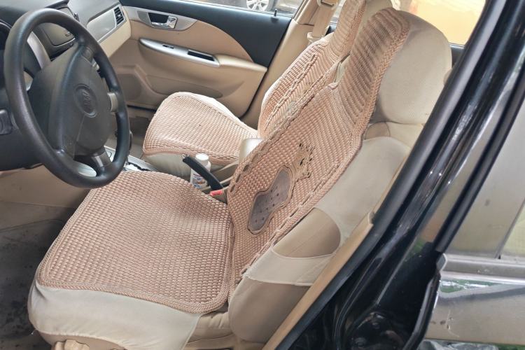 Used Buick Excelle 2011 1.6LX-AT Left Front Seat