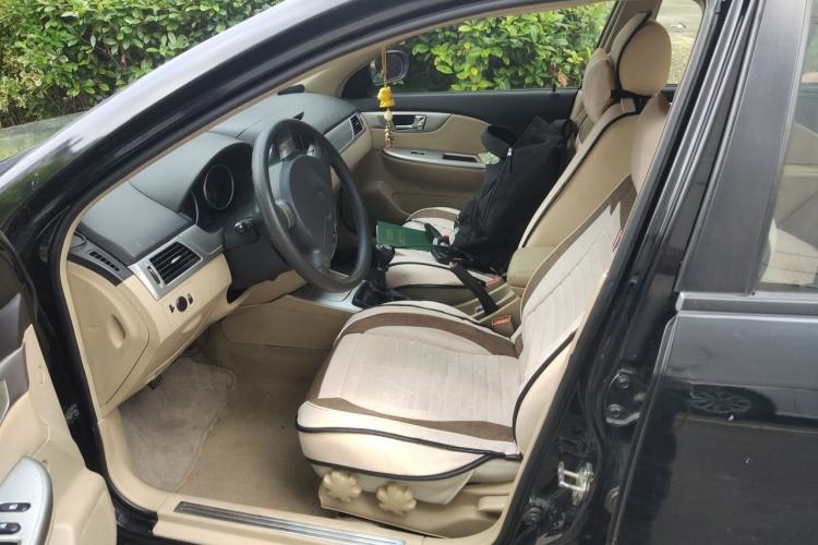 Used Buick Excelle 2011 1.6 LE-MT Left Front Seat