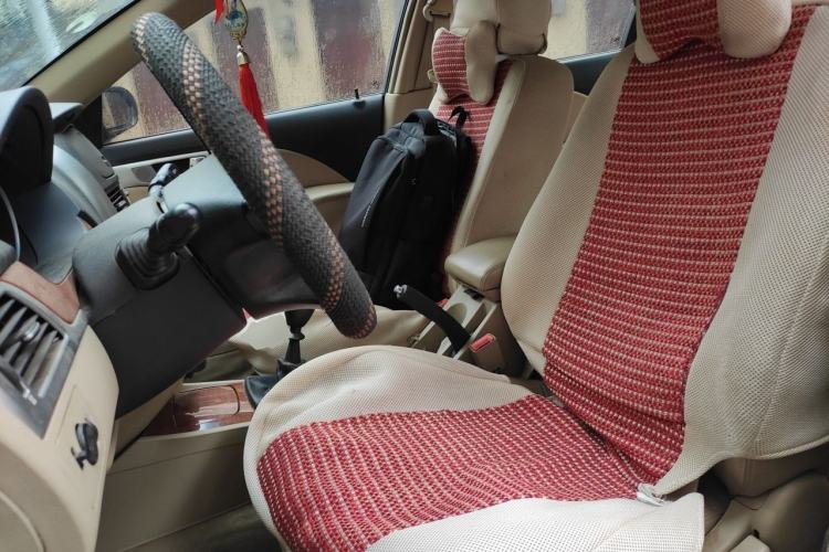 Used Buick Excelle 2011 1.6 LE-MT Left Front Seat