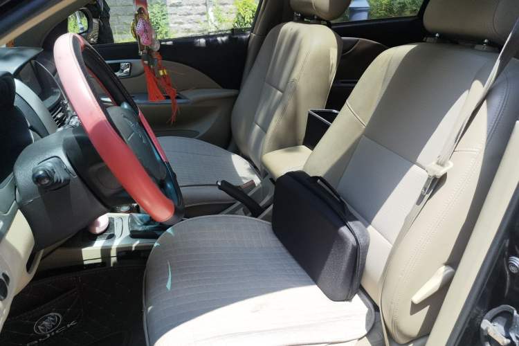 Used Buick Excelle 2011 1.6 LX-MT Left Front Seat