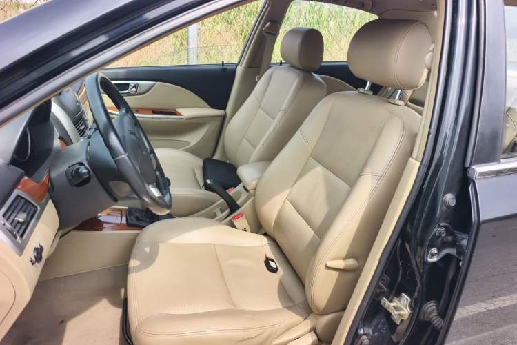 Used Buick Excelle 2011 1.6 LE-MT Left Front Seat