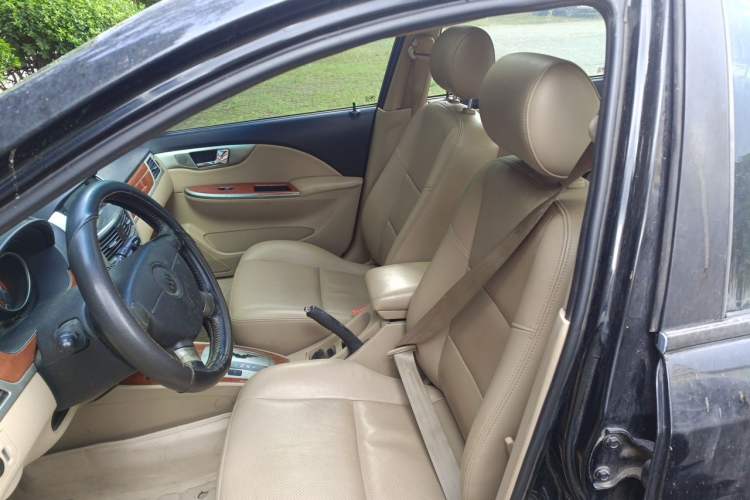 Used Buick Excelle 2011 1.6LX-AT Left Front Seat