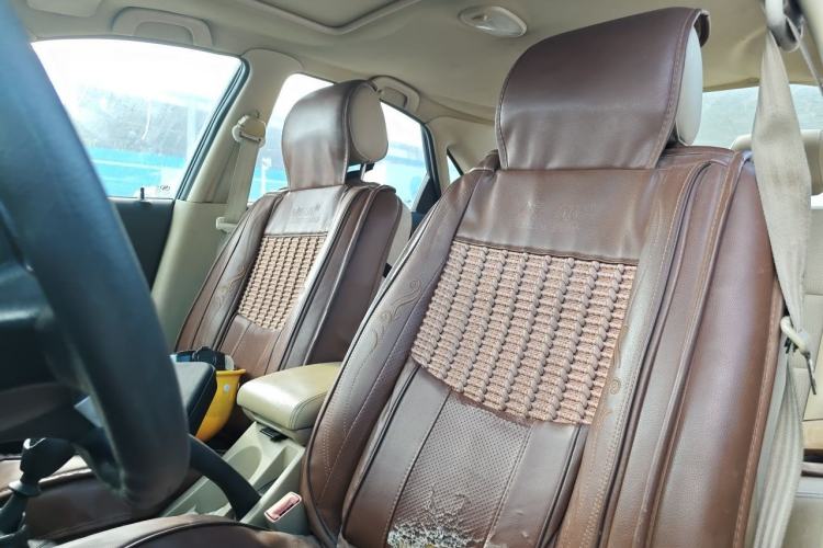 Used Buick Excelle 2011 1.6 LX-MT Left Front Seat