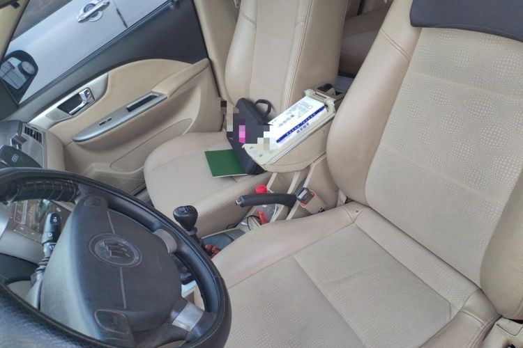Used Buick Excelle 2011 1.6 LX-MT Left Front Seat
