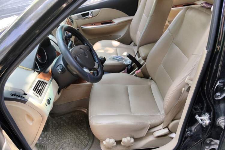 Used Buick Excelle 2011 1.6 LE-MT Left Front Seat
