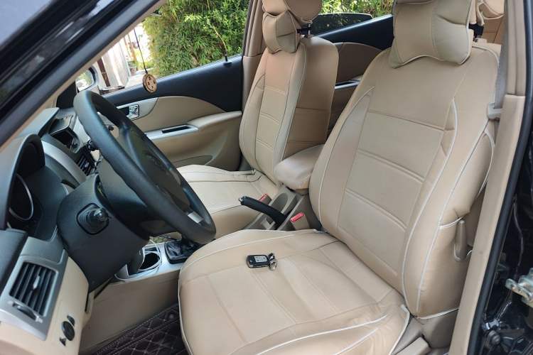 Used Buick Excelle 2011 1.6 LX-MT Left Front Seat