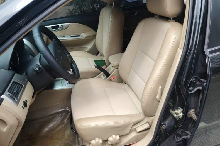 Used Buick Excelle 2011 1.6LX-AT Left Front Seat