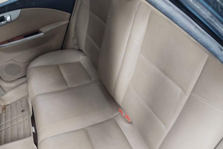Used Buick Excelle 2011 1.6 LE-MT Left Rear Seat
